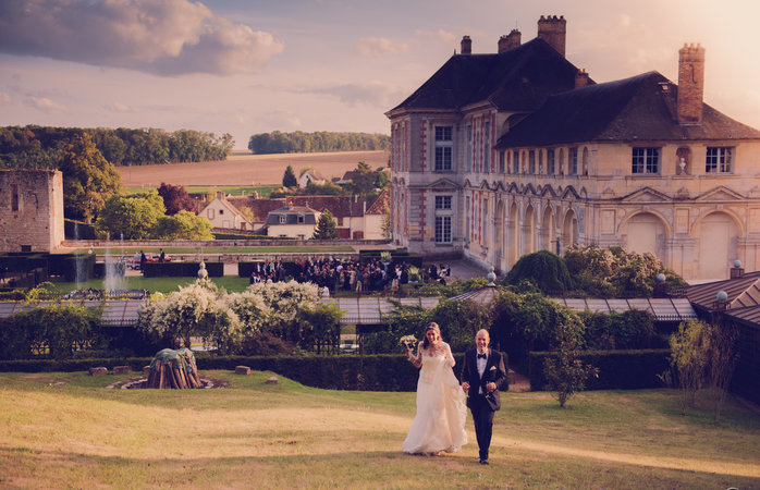 82a1c7a4-ead0-3a19-8b1a-a0baae1a7db8